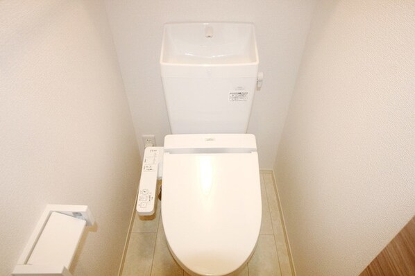 ロイジェント高島平の物件内観写真